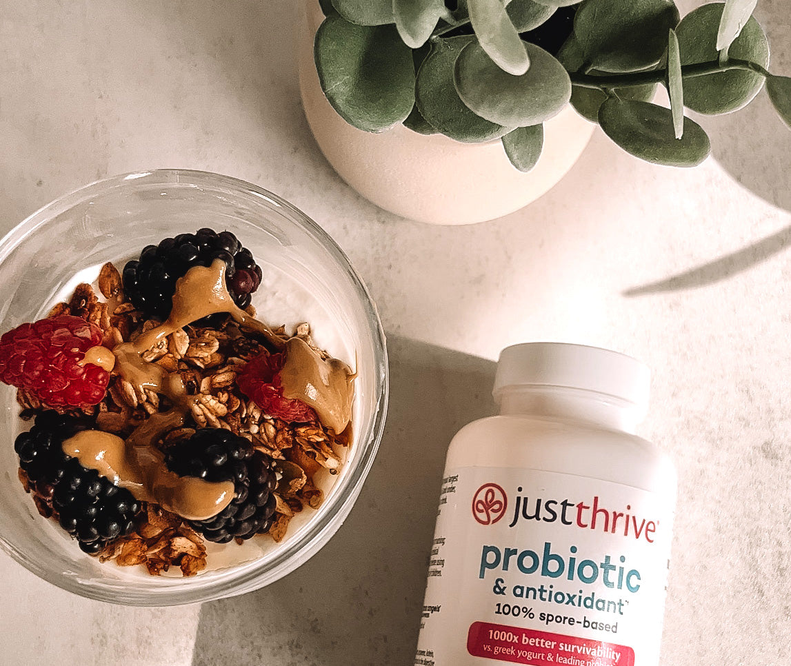 Yogurt parfait prebiotic granola berries gut health breakfast